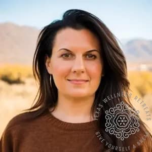 Amanda Women's Wellness Retreat Facilitator - Amanda Sundara